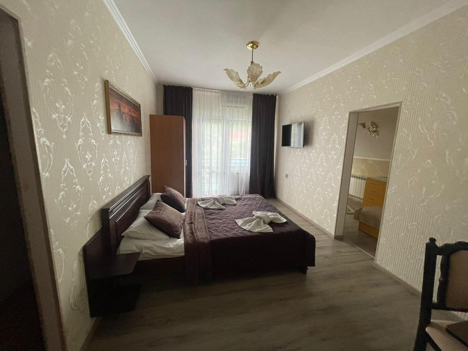 сонячна перлина Hotel Polyana (Transcarpathia)