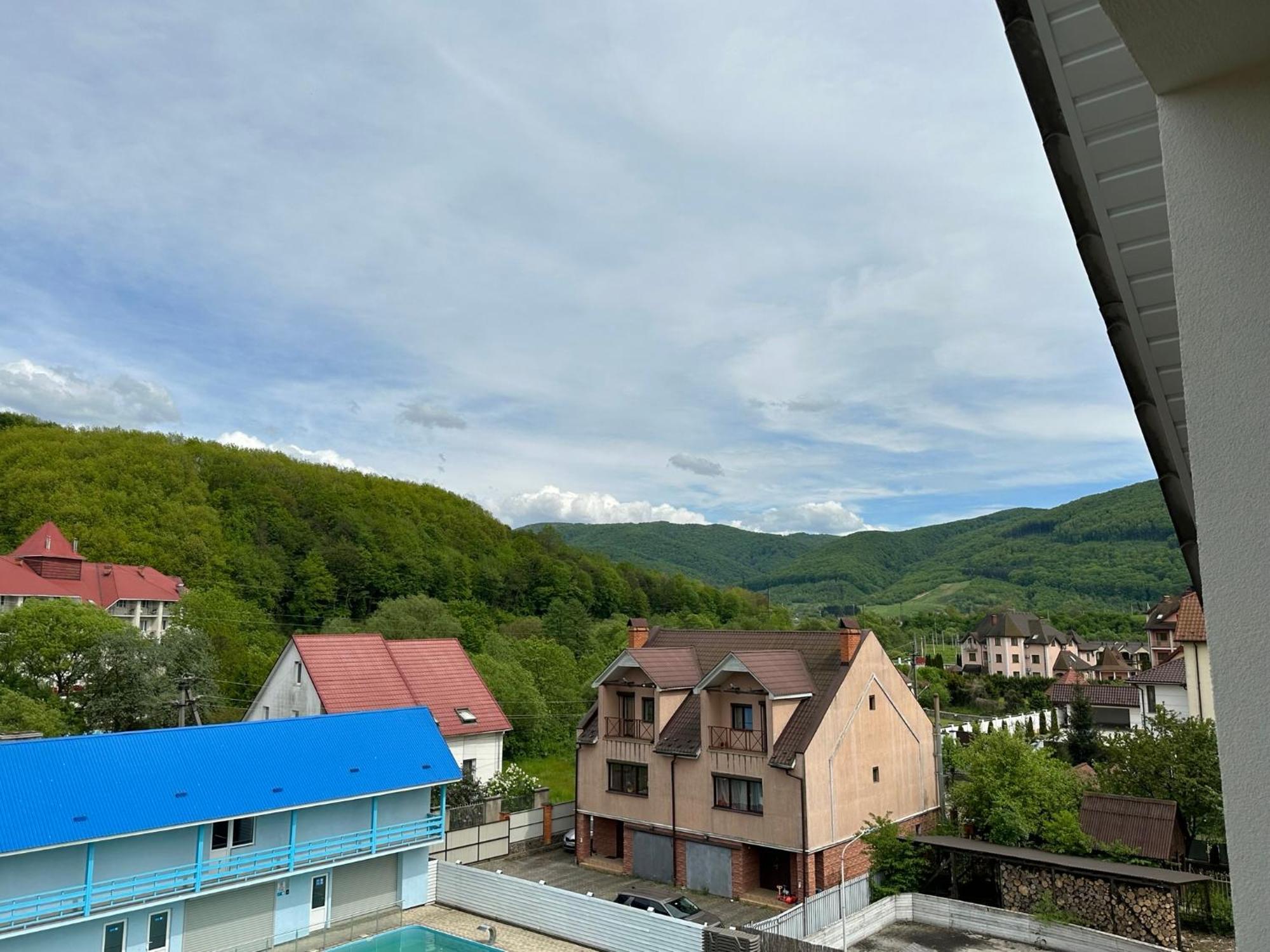 Hotel сонячна перлина Polyana (Transcarpathia)